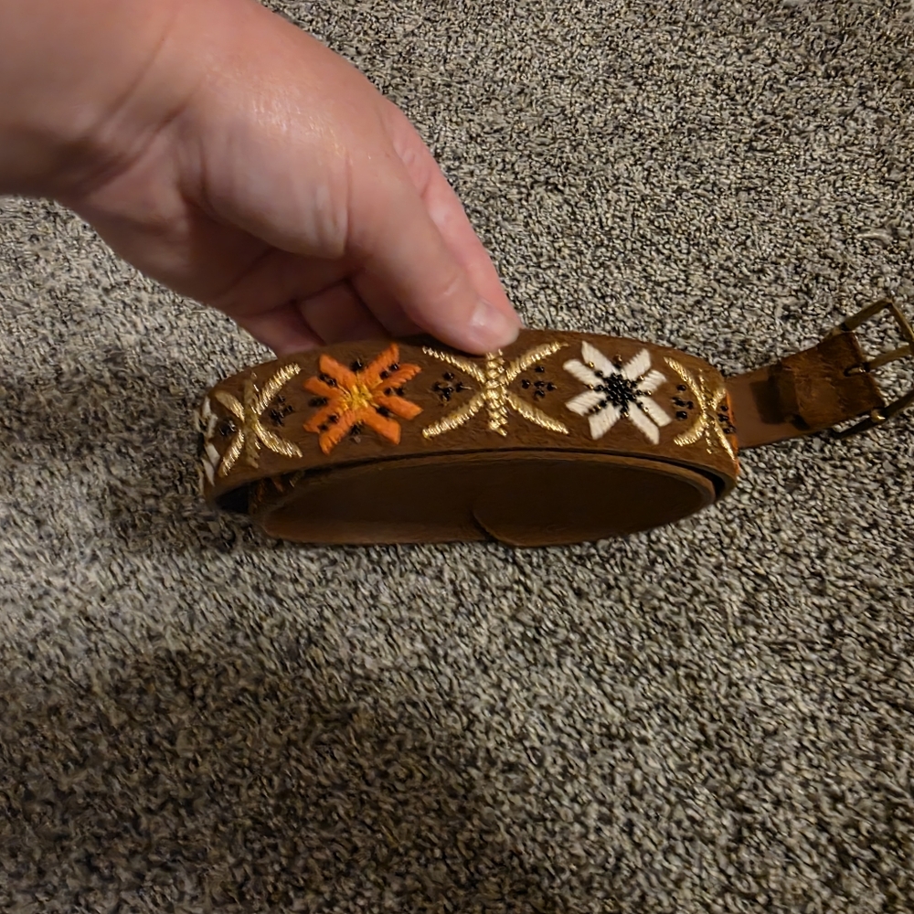 Lucky Brand Brown and Gold Embossed Leather Belt - Picture 2 of 4
